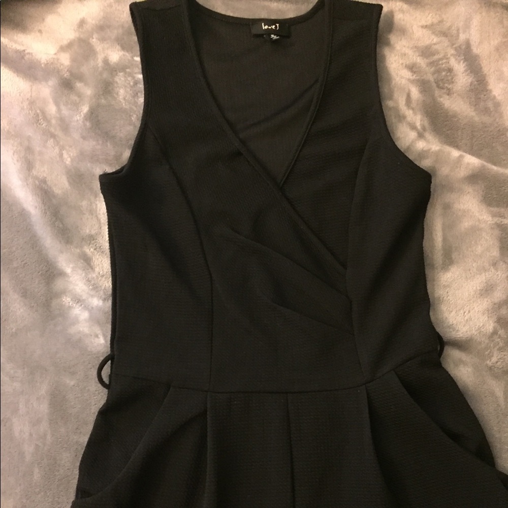 Black Jumpsuit w Pockets